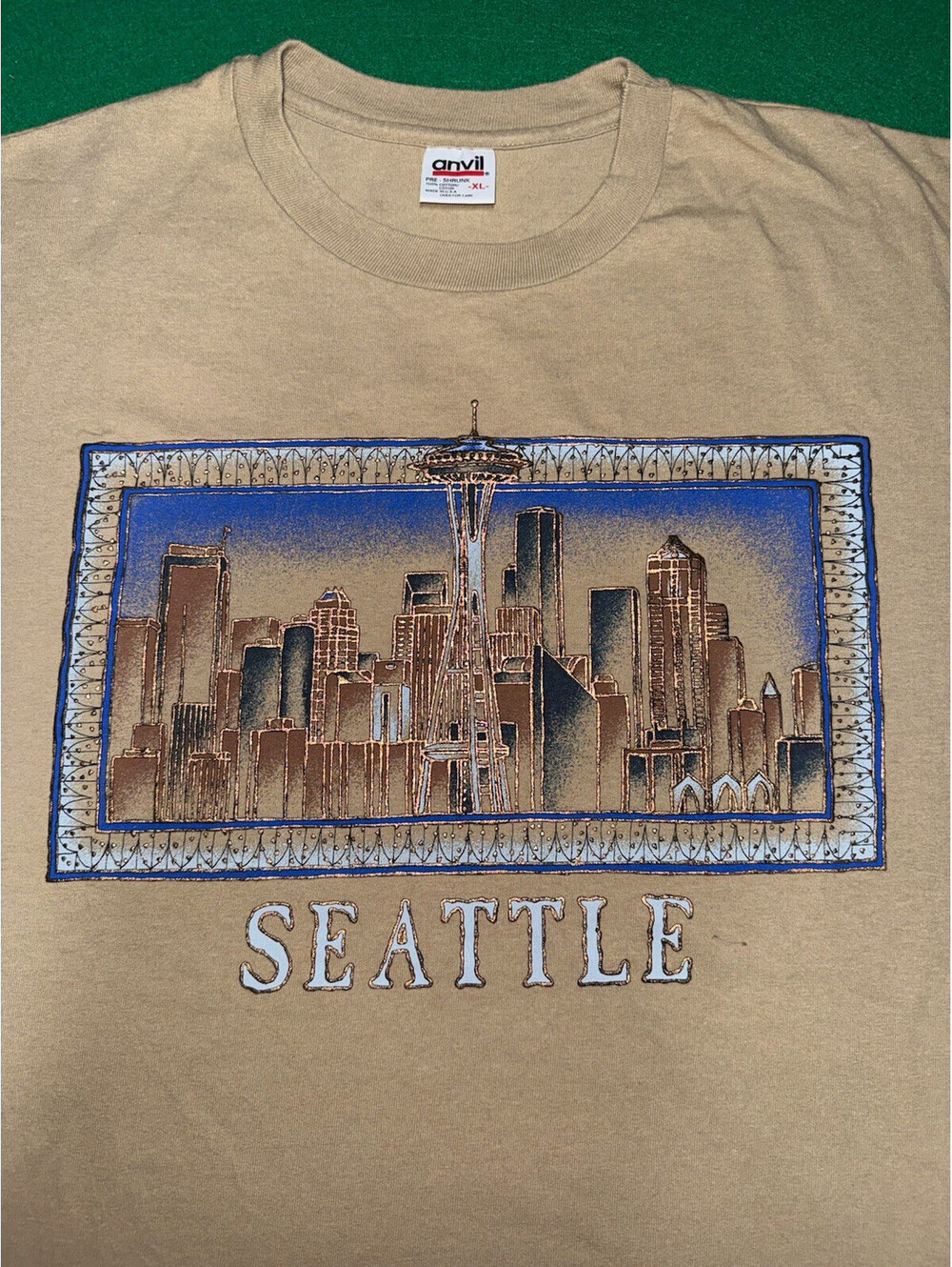 Anvil Preshrunk Men's XL Beige Seattle Graphic Print Cotton Knit Crew T-Shirt